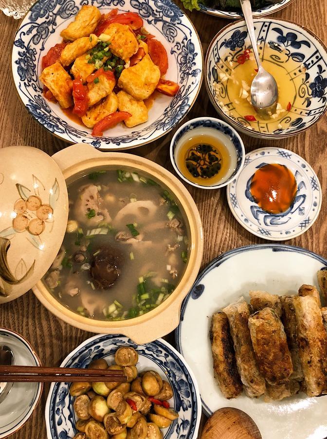 Chloe & Leo Boutique Homestay Hanoi Buitenkant foto