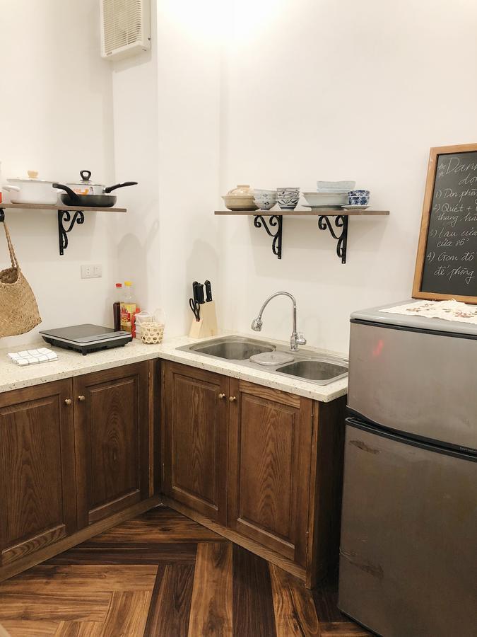 Chloe & Leo Boutique Homestay Hanoi Buitenkant foto