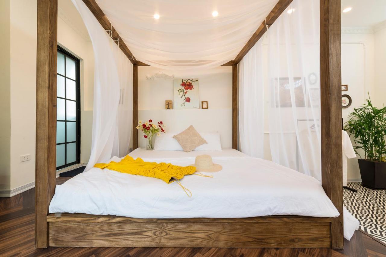 Chloe & Leo Boutique Homestay Hanoi Buitenkant foto