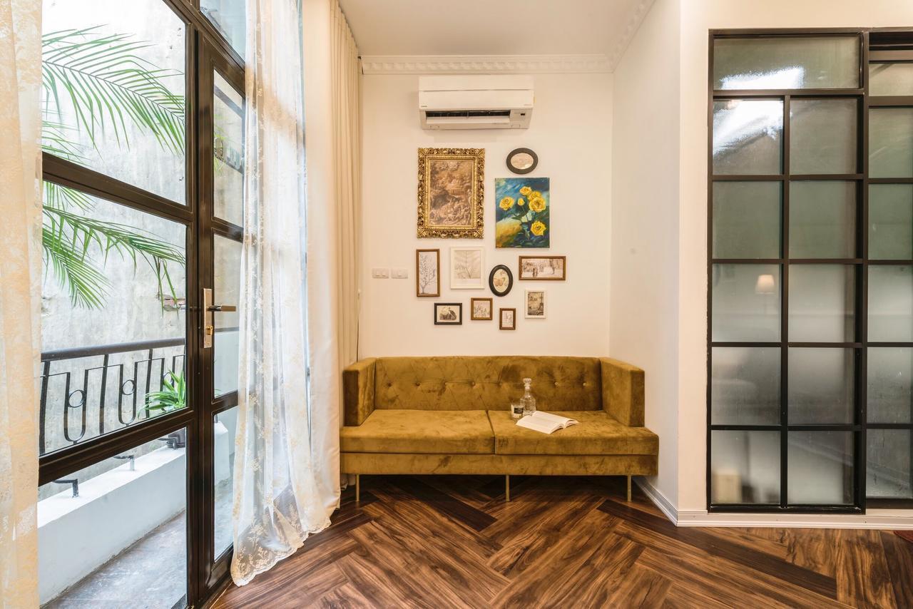Chloe & Leo Boutique Homestay Hanoi Buitenkant foto