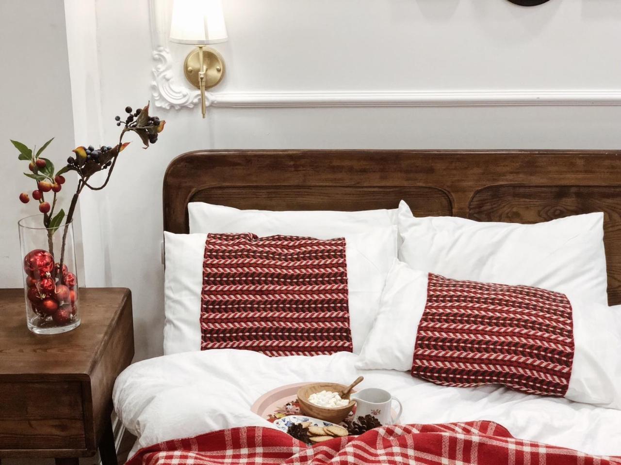 Chloe & Leo Boutique Homestay Hanoi Buitenkant foto
