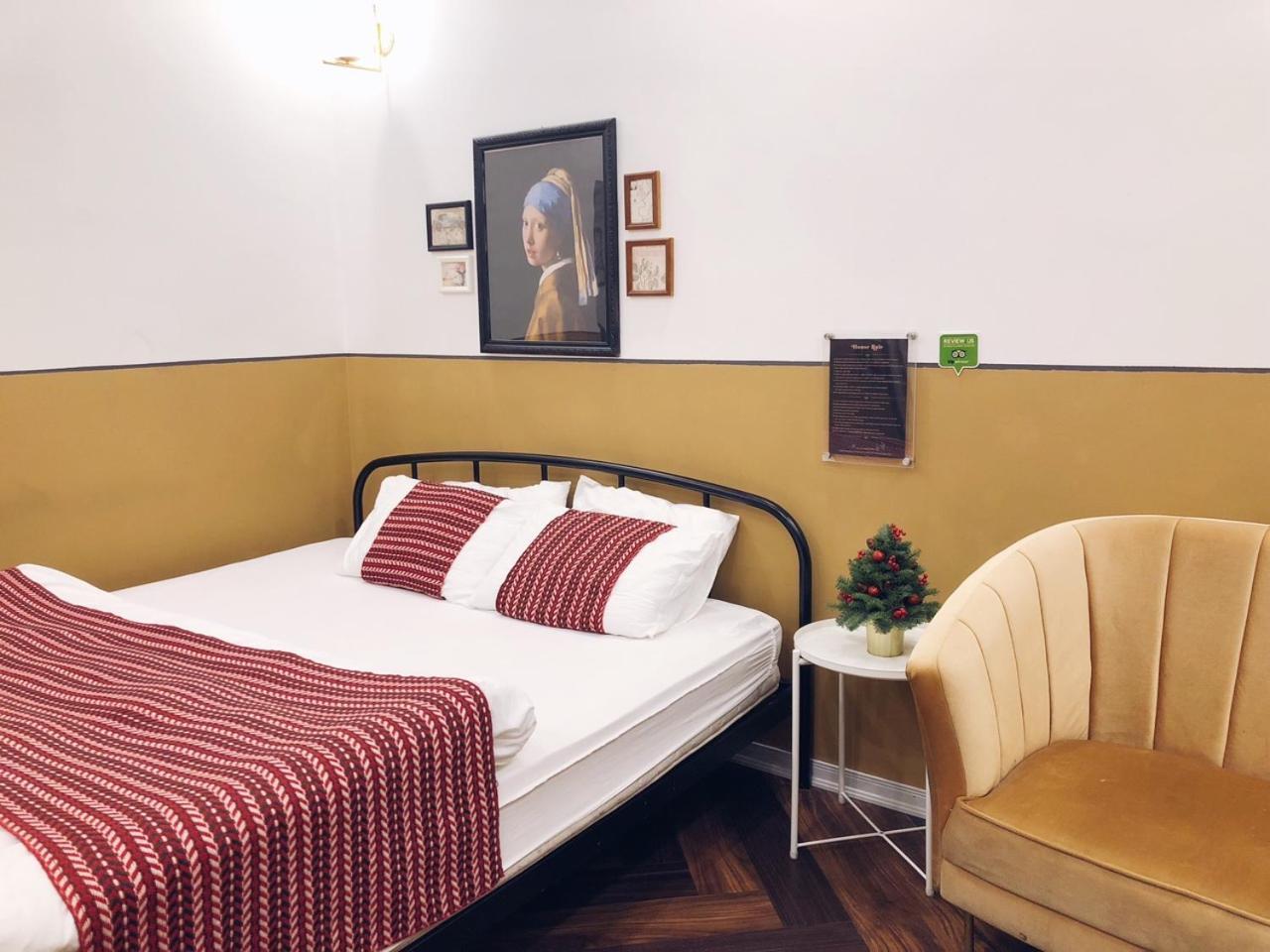 Chloe & Leo Boutique Homestay Hanoi Buitenkant foto